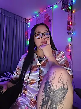 Bella-Gema Adlı Modelin Canlı XXX Sohbeti