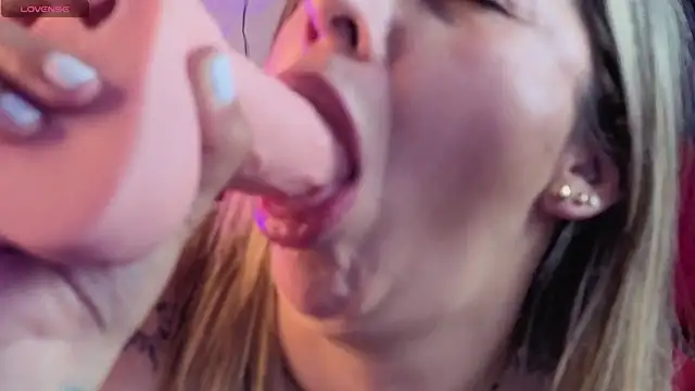 Show de Isabella_lt na webcam