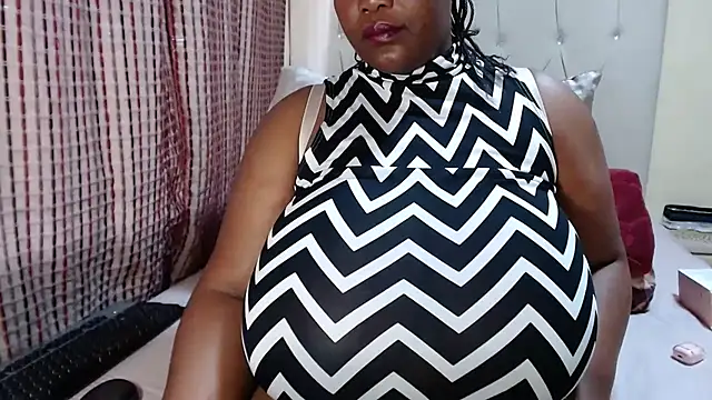 CHOCOLATEDARKBUSTYX's Live XXX Chat