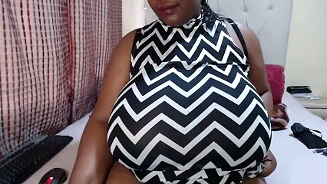 Chat XXX en directo de CHOCOLATEDARKBUSTYX