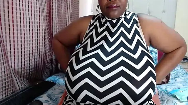 Show Webcam de CHOCOLATEDARKBUSTYX