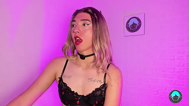 sofi_elfqueen Show in webcam