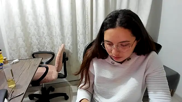 _girls_on_fire_: διαδικτυακό σόου στην κάμερα