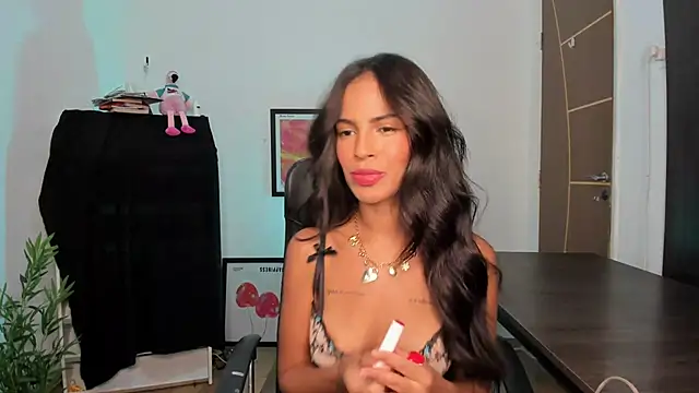 Chat +18 de camille-rose ao vivo