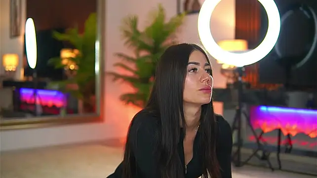 Abbela_Whiten Webbikameraesitys
