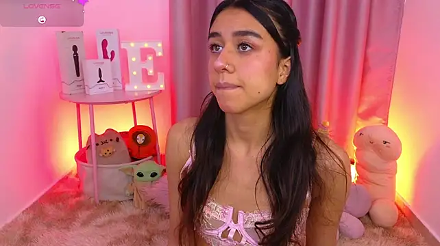 Emiily_Scott1's Webcam Show
