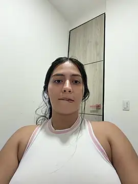 Chat XXX en directo de Sophie__Foxxx