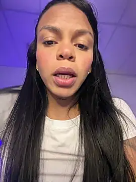 Chatroom XXX en direct de Charly_