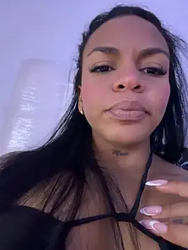 Chatroom XXX en direct de Charly_