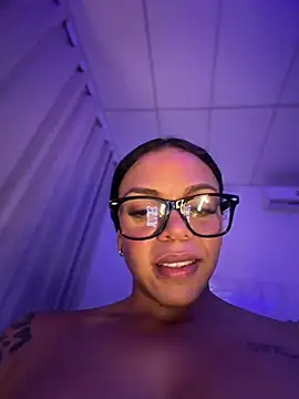 Charly_n Live XXX chat