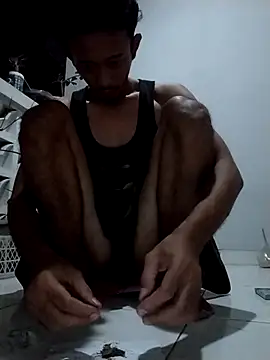 Dwirosebig Show in webcam