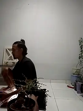 Show de Dwirosebig na webcam