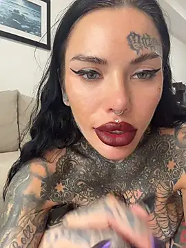darkinkedbabe: διαδικτυακό σόου στην κάμερα