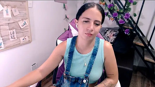 samantha_baby_ élő XXX-chatje