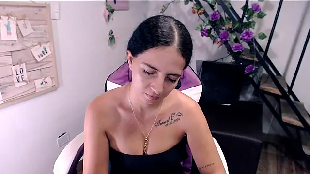 دردشة samantha_baby_ الجنسية المباشرة