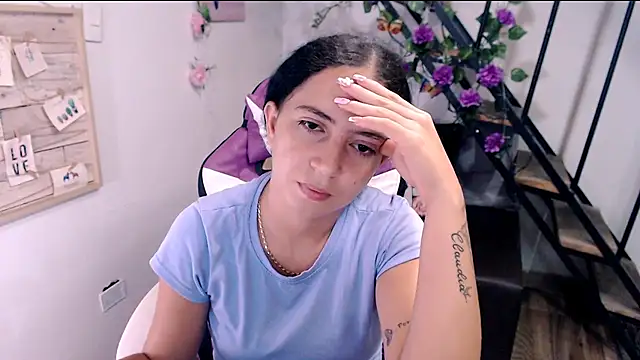 Chat XXX en directo de samantha_baby_