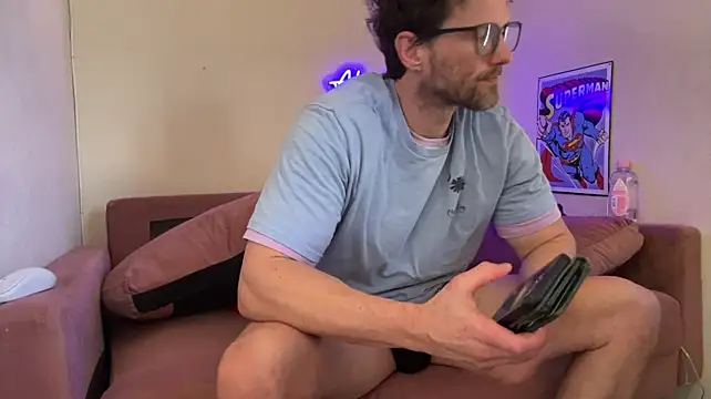 alexmannd Show in webcam