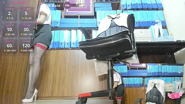 Pokazy przed kamerką – Office_Sexy