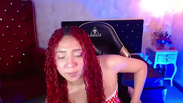 IsabelaLatina's Webcam Show