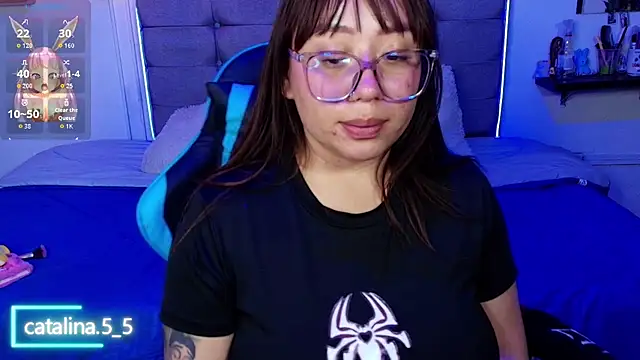Kata_Bigboobs Adlı Modelin Canlı XXX Sohbeti