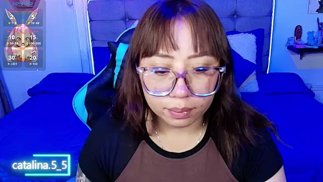 XXX chat uživo modela Kata_Bigboobs