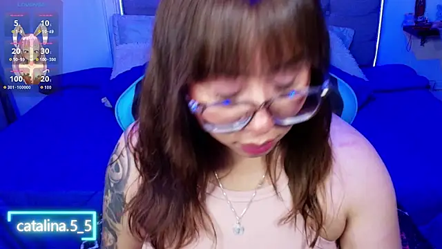 Chat +18 de Kata_Bigboobs ao vivo