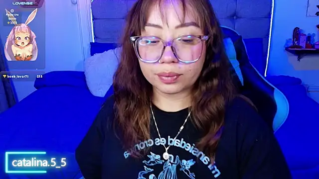 Kata_Bigboobs Adlı Modelin Web Kamerası Şovu