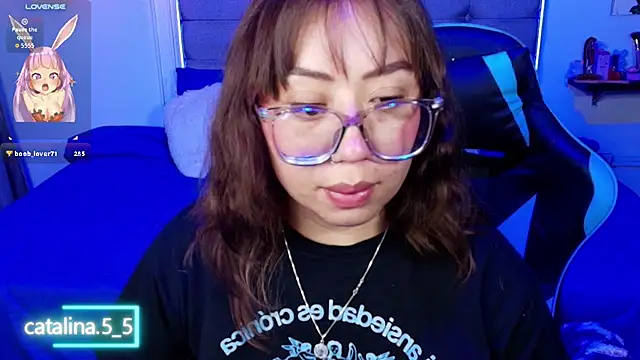 Kata_Bigboobs 即時 XXX 聊天