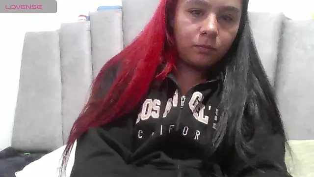 Charis_21's Live XXX Chat
