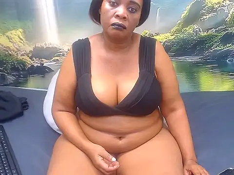 BLACKMILF4U: онлайн-секс-чат