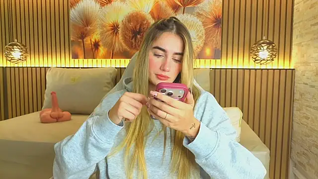 maryy_campbell_'s Webcam Show