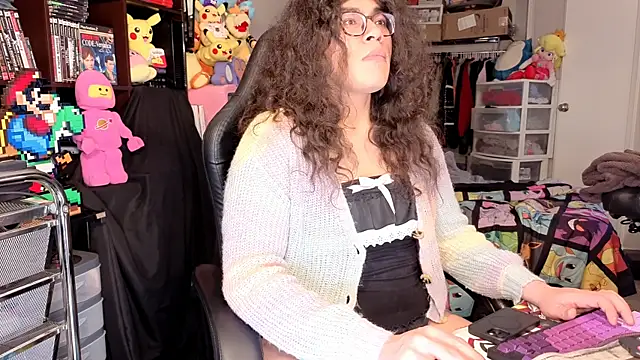 ShinyCherub Show Webcam