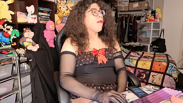 ShinyCherub Show Webcam