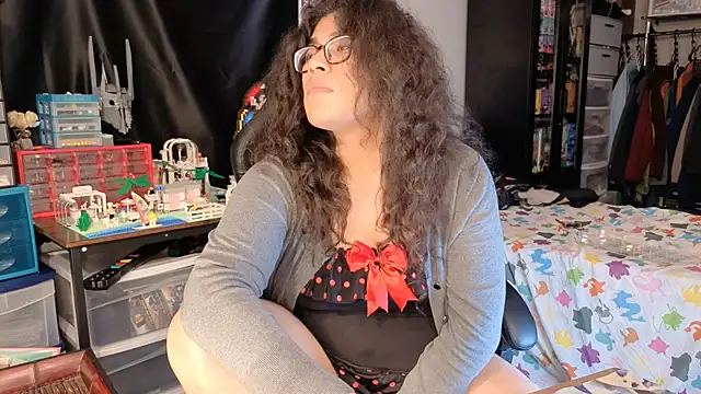 ShinyCherub Show Webcam
