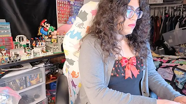 ShinyCherub Webcamshow