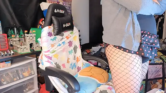 ShinyCherub Show Webcam