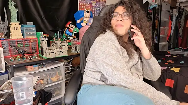 ShinyCherub Webcamshow