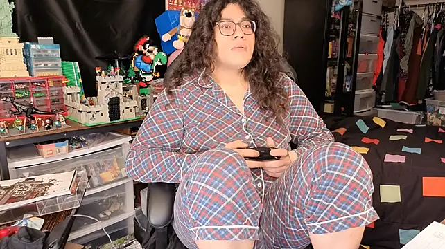 ShinyCherub webcam show