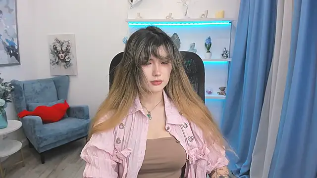 XXX chat uživo modela AnneTLi