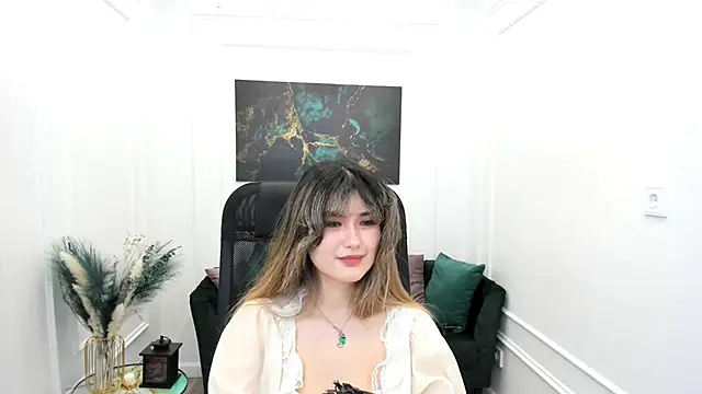 AnneTLi Chat XXX in diretta
