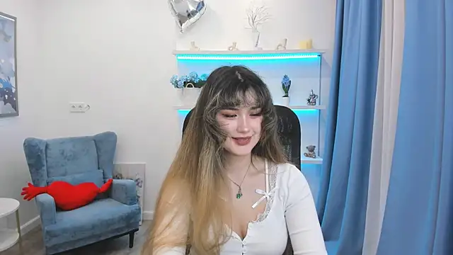 AnneTLi Chat XXX in diretta