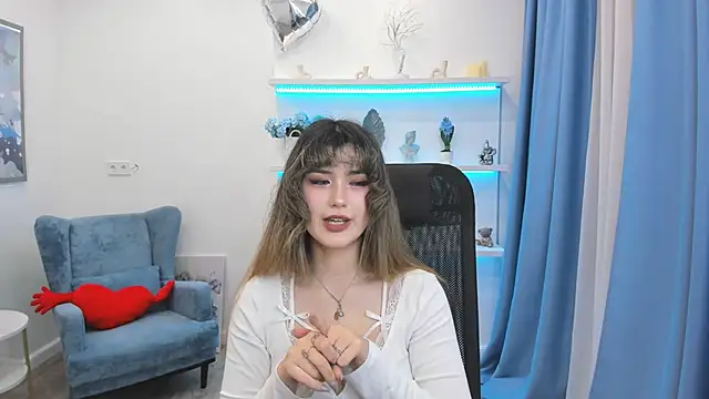 AnneTLi Chat XXX in diretta