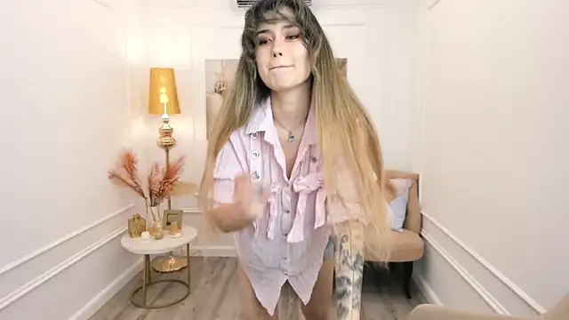 Chat XXX en directo de AnneTLi