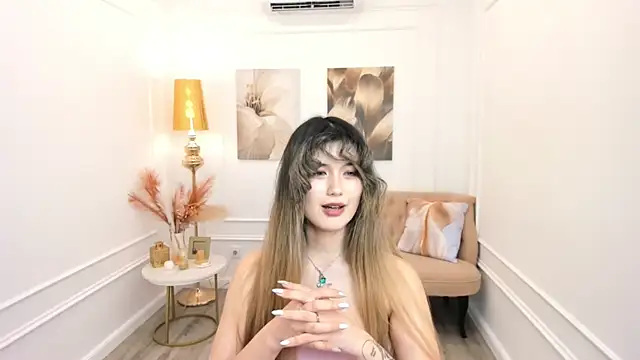 AnneTLi Chat XXX in diretta