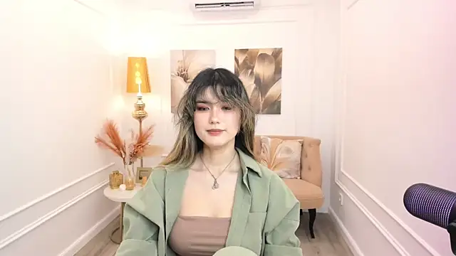 AnneTLi Adlı Modelin Canlı XXX Sohbeti