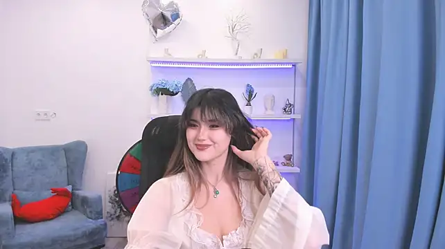 Chat +18 de AnneTLi ao vivo