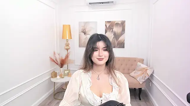 AnneTLi's Live XXX Chat