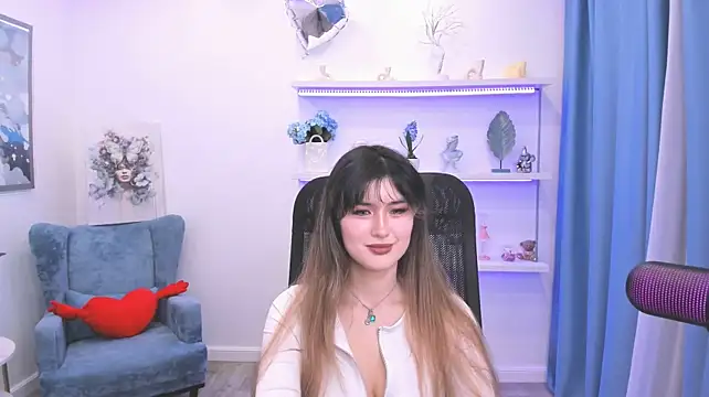 AnneTLi Chat XXX in diretta