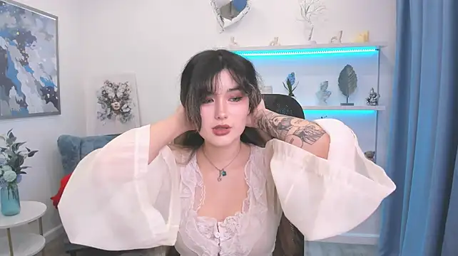 צ'אט XXX בשידור חי של AnneTLi