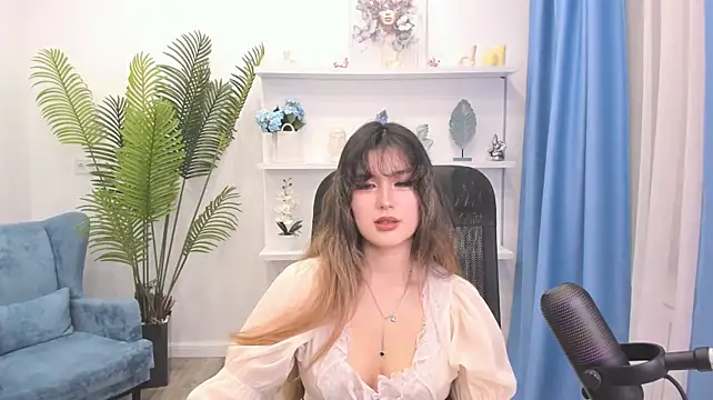 دردشة AnneTLi الجنسية المباشرة